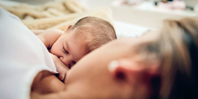 Quelles protections hygiéniques après l'accouchement ?